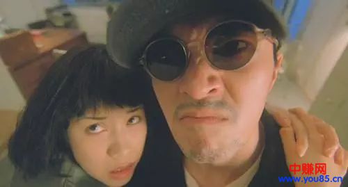 90后帅小伙娶70后富婆，这种人生逆袭你怎么看？