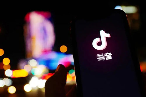 [短视频运营]什么人直播能赚得盆满钵满